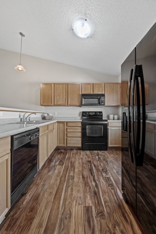 8410 Woodstone Ct SW, Cedar Rapids, IA 52404 - photo 14