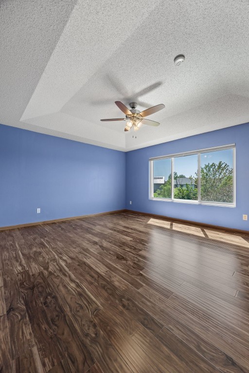 8410 Woodstone Ct SW, Cedar Rapids, IA 52404 - photo 19