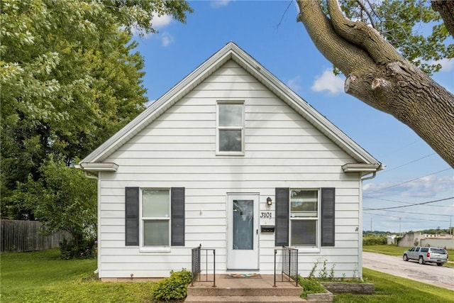 3101 C Ave NE, Cedar Rapids, IA 52402 - photo 1