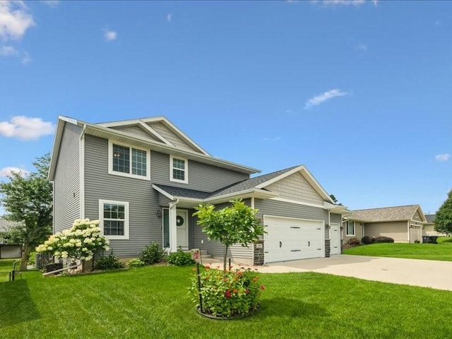 2207 Shady Grove Rd SW, Cedar Rapids, IA 52404 - photo 1