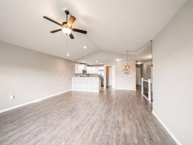 7599 Summerset Ave NE, Cedar Rapids, IA 52402 - photo 4