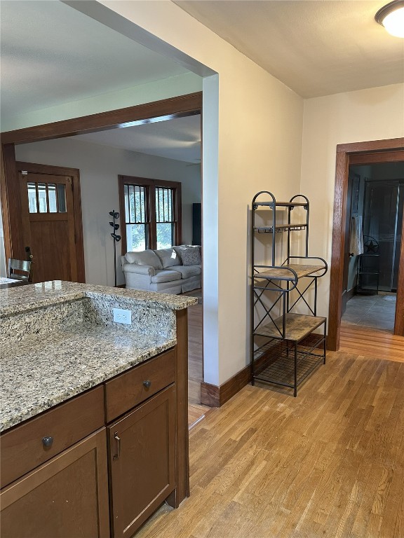 926 Bowery St, Iowa City, IA 52240 - photo 5