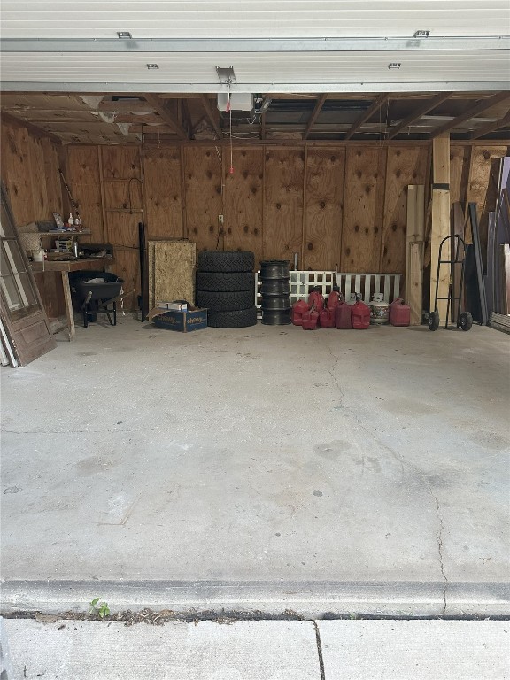 926 Bowery St, Iowa City, IA 52240 - photo 26