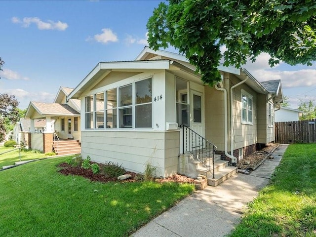 414 22nd St NE, Cedar Rapids, IA 52402 - photo 2