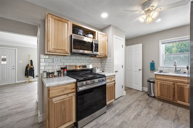 2426 Deborah Dr SW, Cedar Rapids, IA 52404 - photo 8