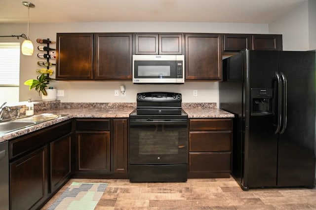 2065 Rosewood Dr NW, Cedar Rapids, IA 52405 - photo 22