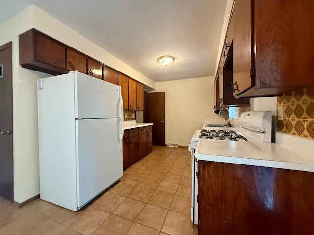 3104 Woodland Dr SW, Cedar Rapids, IA 52404 - photo 4