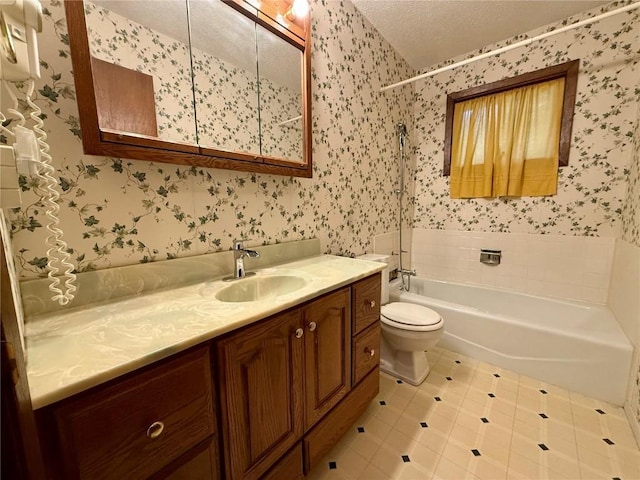 3104 Woodland Dr SW, Cedar Rapids, IA 52404 - photo 11
