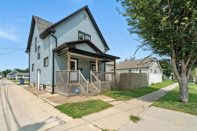 716 Ellis Blvd NW, Cedar Rapids, IA 52405 - photo 2
