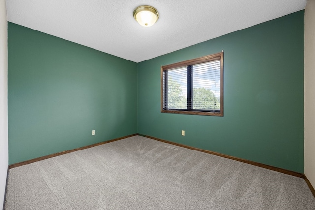 3840 Holly Dr SW, Cedar Rapids, IA 52404 - photo 23