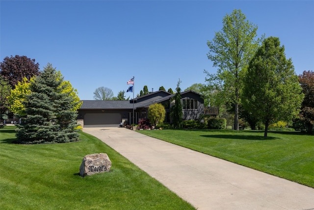 3840 Holly Dr SW, Cedar Rapids, IA 52404 - photo 1