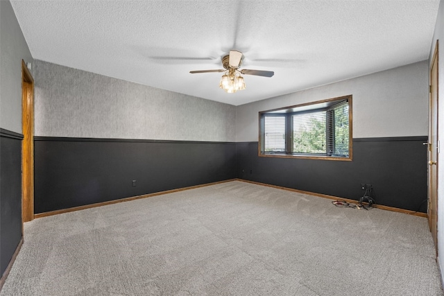3840 Holly Dr SW, Cedar Rapids, IA 52404 - photo 18
