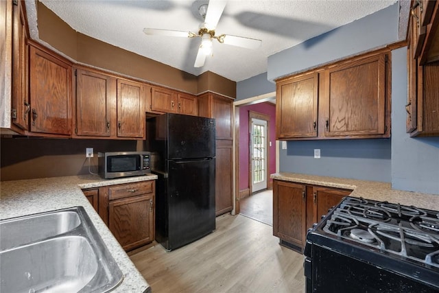 1342 Hinkley Ave NW, Cedar Rapids, IA 52405 - photo 12