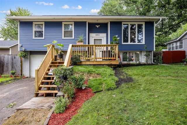 6812 Kelburn Ln NE, Cedar Rapids, IA 52402 - photo 1