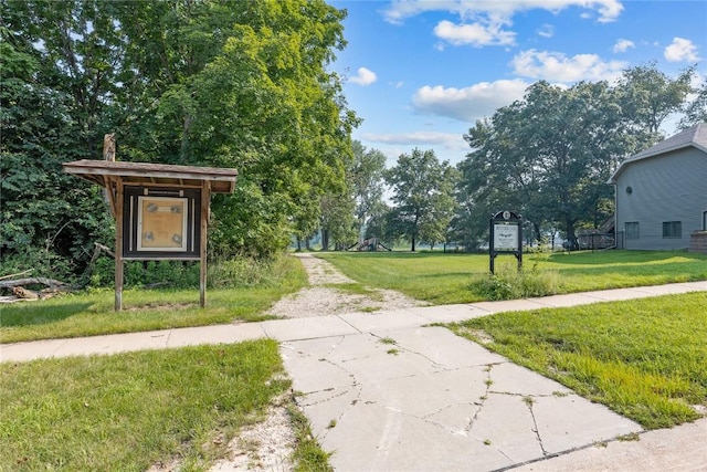 3328 Riverside Dr NE, Cedar Rapids, IA 52411 - photo 32