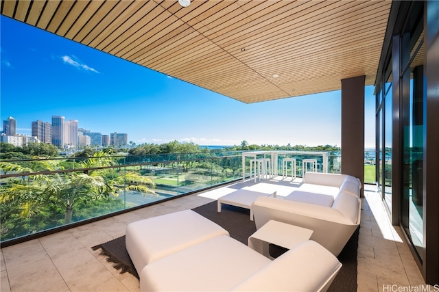 balcony featuring an outdoor hangout area