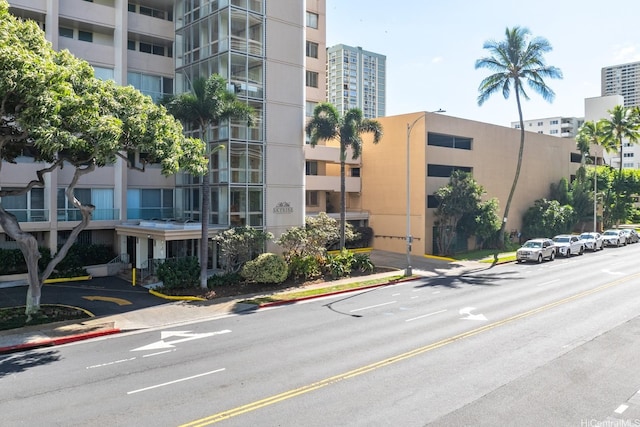 555 University Ave Unit 100, Honolulu, HI 96826 - view of apartment building / complex