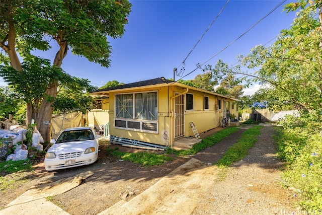 view of front of property