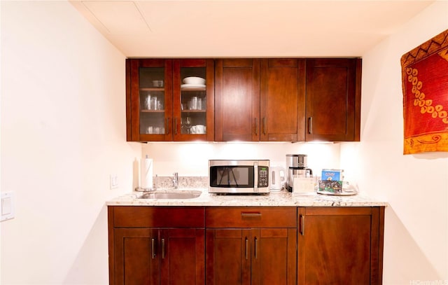 223 Saratoga Rd Unit 1006, Honolulu, HI 96815 - bar with stainless steel microwave and a sink