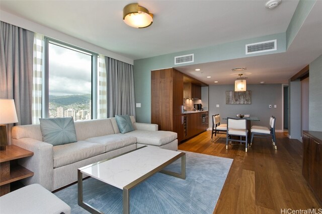 Listing photo 3 for 2139 Kuhio Ave Unit 2901, Honolulu HI 96815