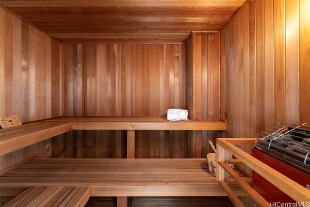 view of sauna / steam room