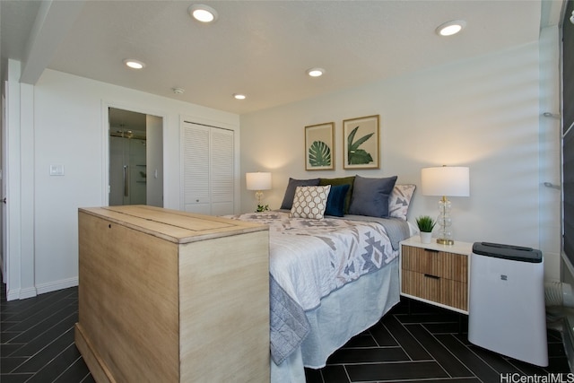 bedroom with a closet