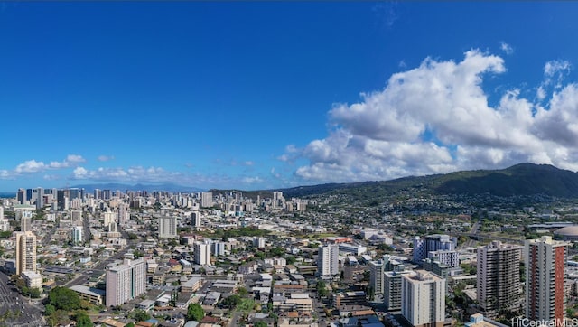 Listing photo 3 for 2599 Kapiolani Blvd Unit 3818, Honolulu HI 96826