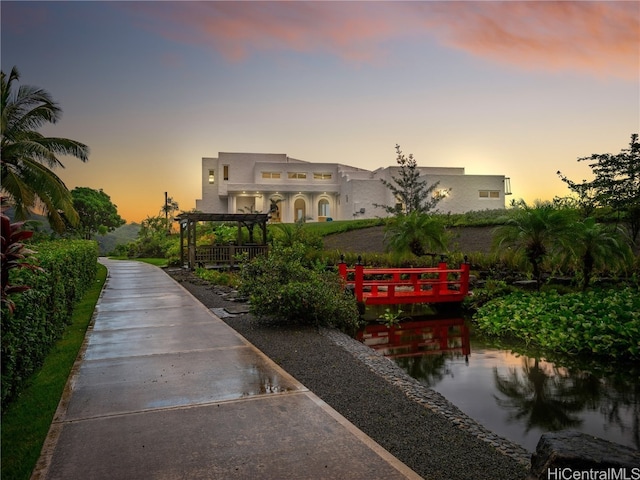 surrounding community with a pergola