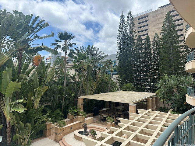 1740 S Beretania St Unit 33, Honolulu, HI 96826 - exterior space