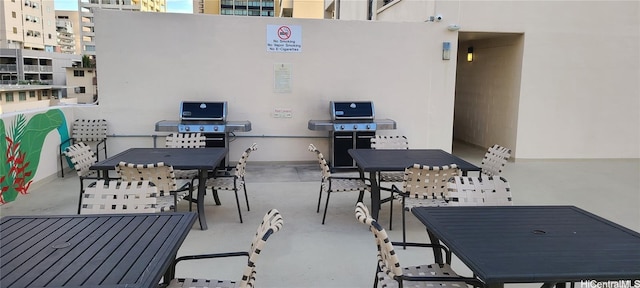 2410 Cleghorn St Unit 1504, Honolulu, HI 96815 - view of patio / terrace with outdoor dining area