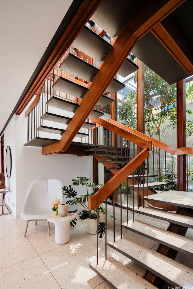 3869 Pokapahu Pl, Honolulu, HI 96816 - view of stairway