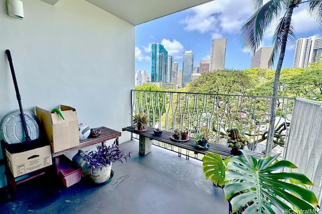 1511 Nuuanu Ave Unit 338, Honolulu, HI 96817 - balcony featuring a skyline view
