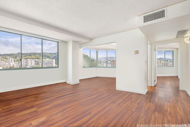 Listing photo 2 for 1314 Kalakaua Ave Unit 1413, Honolulu HI 96826