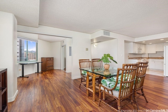 Listing photo 3 for 1314 Kalakaua Ave Unit 1413, Honolulu HI 96826