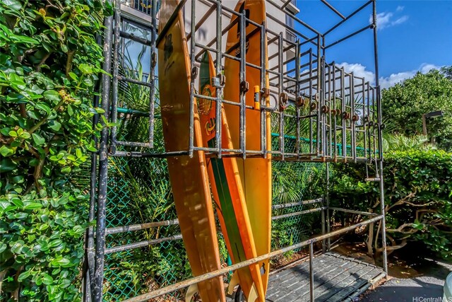 2999 Kalakaua Ave Unit 202, Honolulu, HI 96815 - view of jungle gym