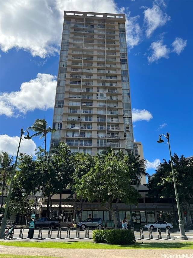 1925 Kalakaua Ave Unit 1206, Honolulu, HI 96815 - view of apartment building / complex