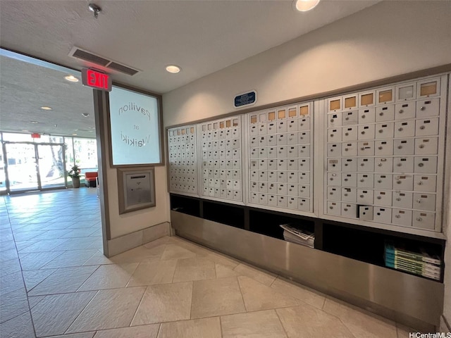 1925 Kalakaua Ave Unit 1206, Honolulu, HI 96815 - building lobby with recessed lighting