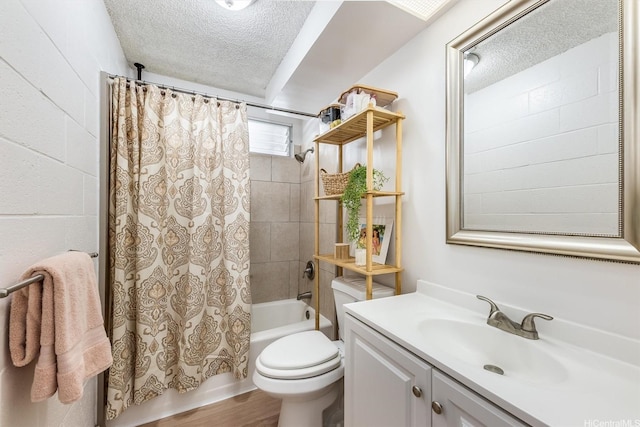 1145 Davenport St Unit 206, Honolulu, HI 96822 - full bathroom with a textured ceiling, shower / bath combo with shower curtain, vanity, toilet, and wood finished floors