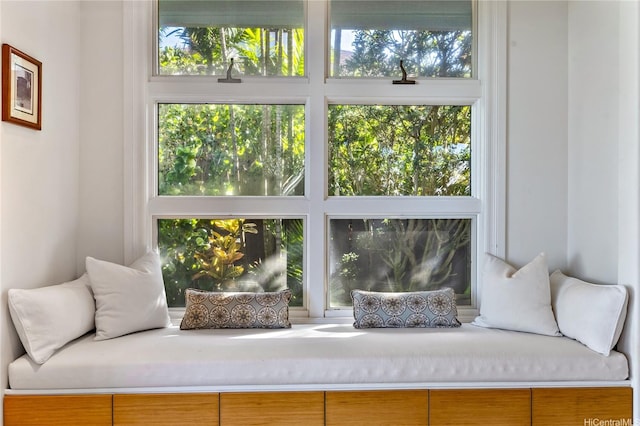 68-421 Crozier Dr, Waialua, HI 96791 - view of living area
