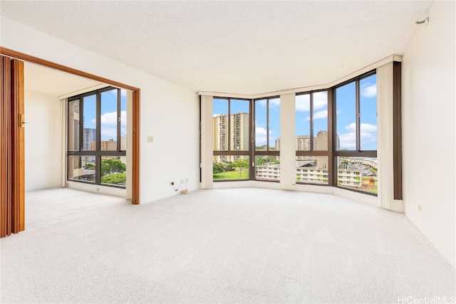 Listing photo 3 for 5080 Likini St Unit 814, Honolulu HI 96818