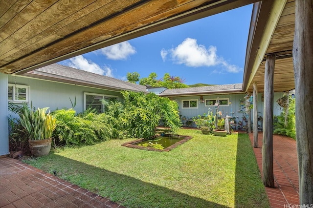 44-519 Kaneohe Bay Dr, Kaneohe, HI 96744 - view of green lawn