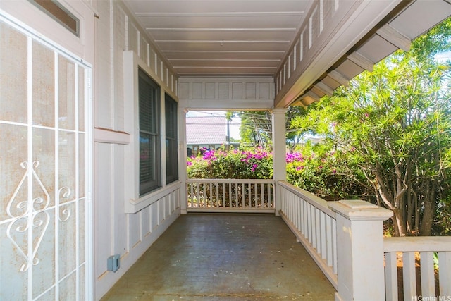 1103 10th Ave, Honolulu, HI 96816 - view of porch