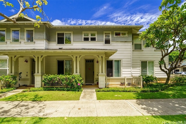 view of front of home featuring a porch