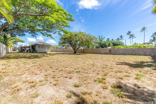 view of yard featuring fence