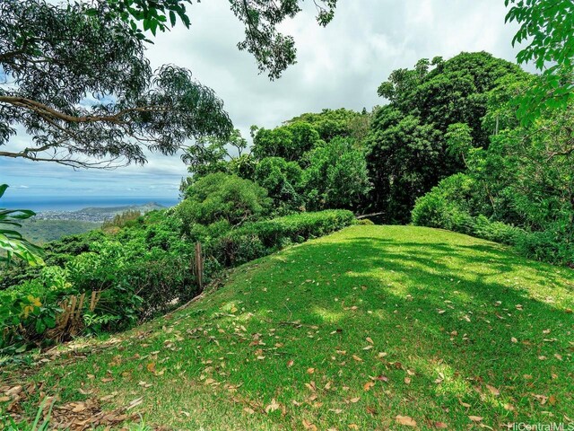 3953 Round Top Dr, Honolulu, HI 96822