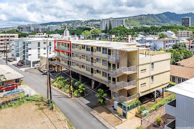 24 Hialoa St Unit 41, Honolulu, HI 96817 - view of building exterior with a mountain view and a city view