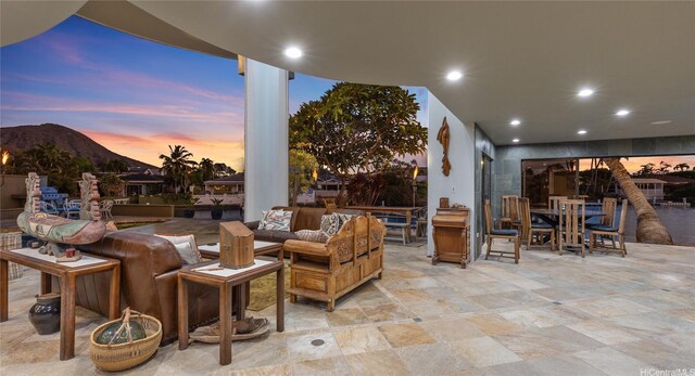 812 Kumukahi Pl, Honolulu, HI 96825 - photo 4