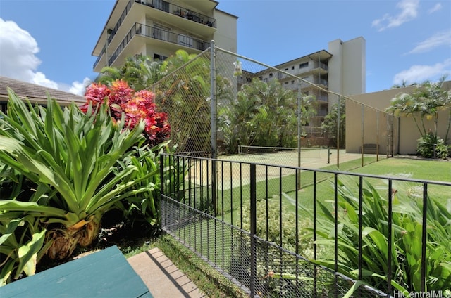 exterior space featuring a lawn