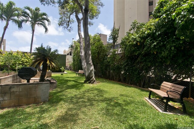2525 Date St Unit 3706, Honolulu, HI 96826 - view of yard