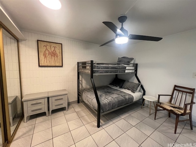 bedroom with ceiling fan